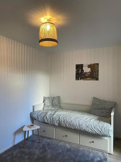 Studio 28 M2 & Jardin Privatif 20 M2 Montigny-le-Bretonneux Luaran gambar